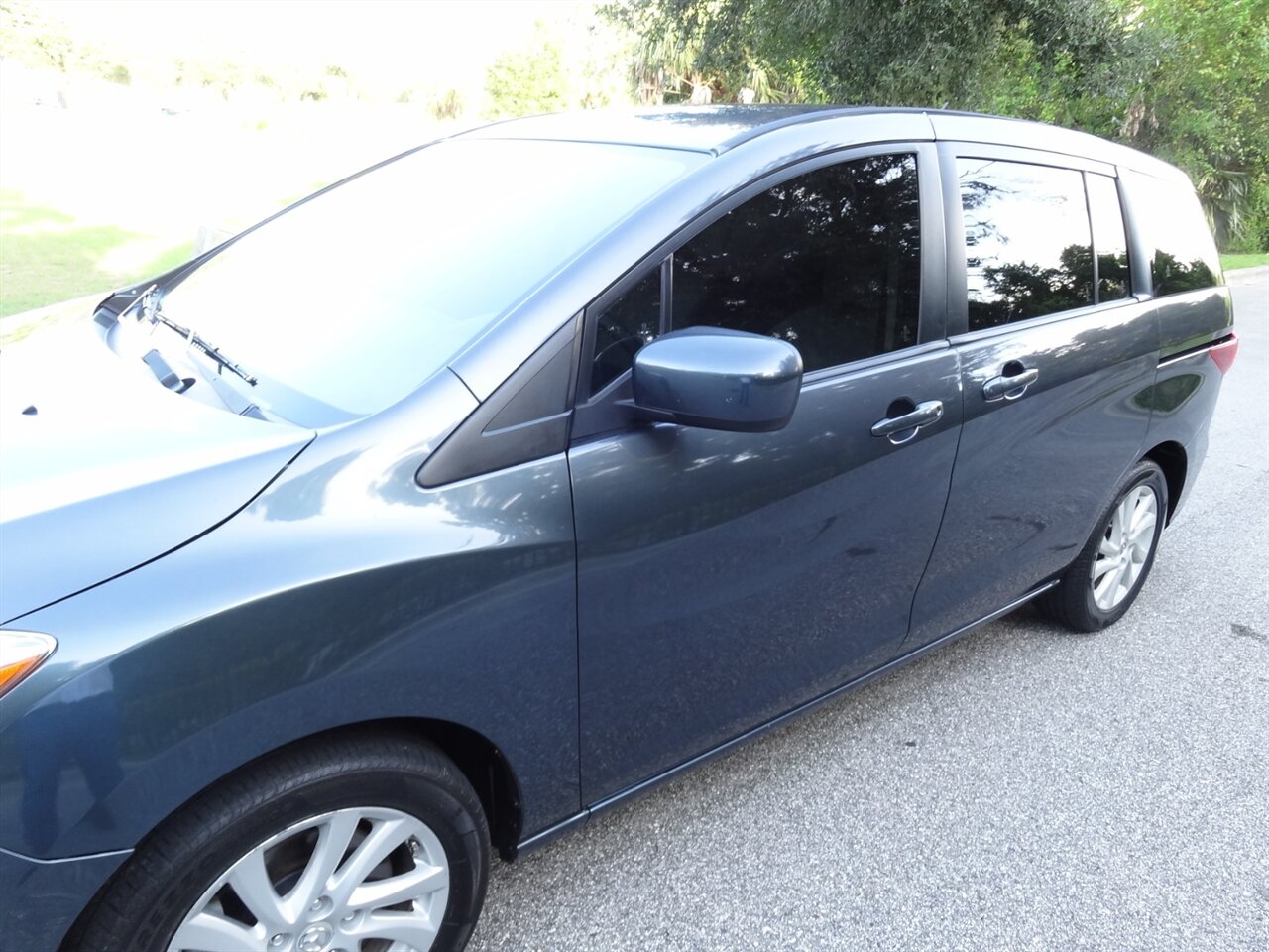 2012 Mazda Mazda5 Sport Wagon - Photo 9 - Deland, FL 32720