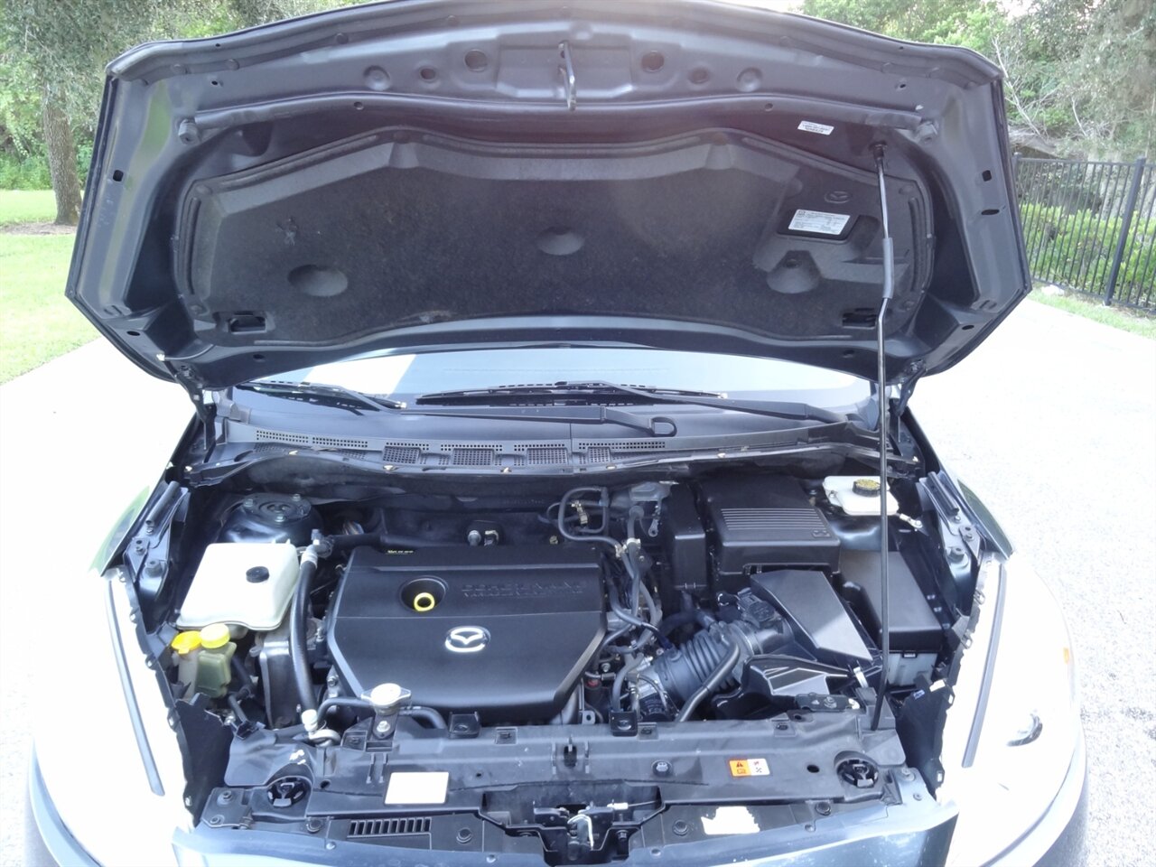 2012 Mazda Mazda5 Sport Wagon - Photo 23 - Deland, FL 32720