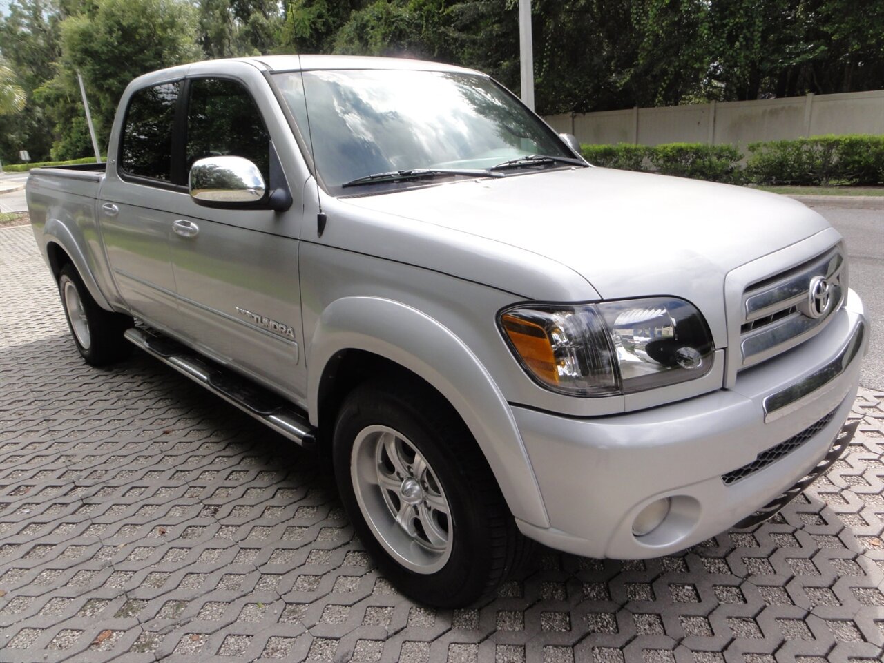 2006 Toyota Tundra SR5 SR5 4dr Double Cab  XSP Package - Photo 1 - Deland, FL 32720
