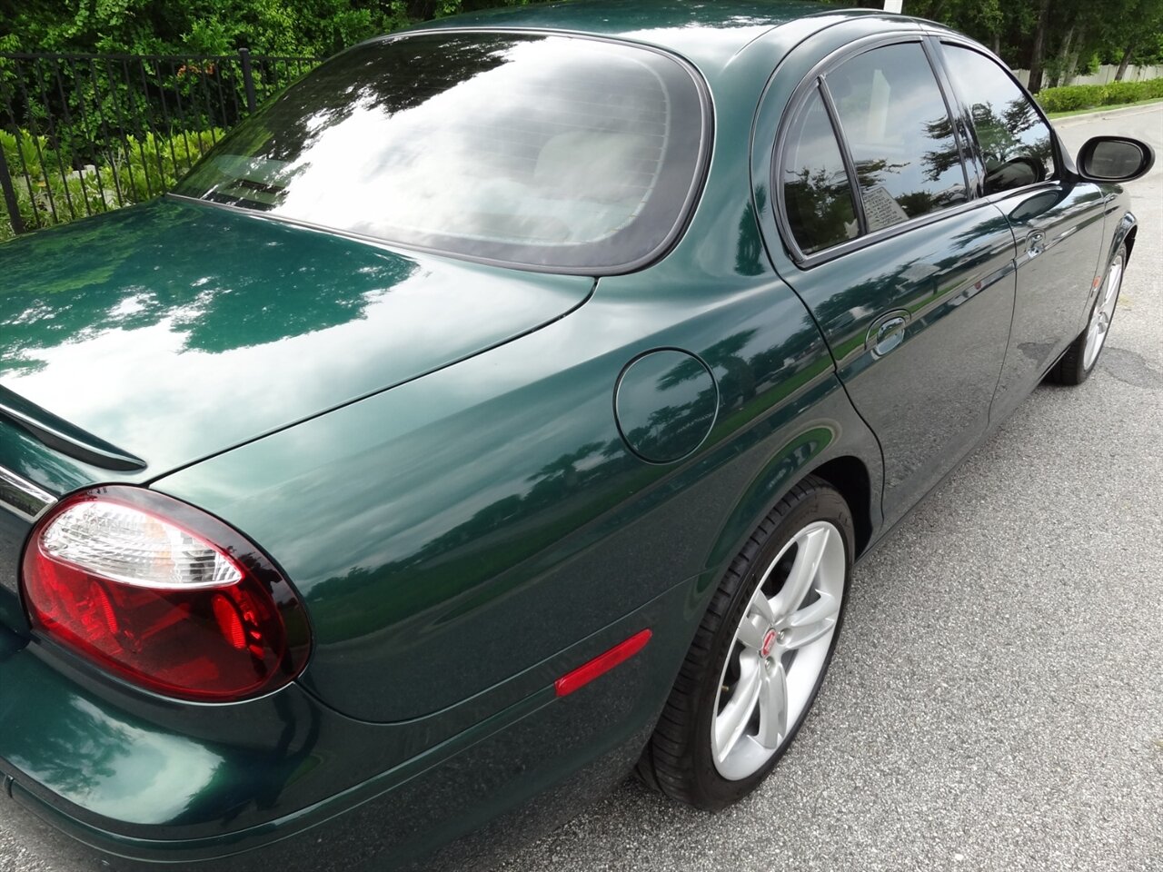 2006 Jaguar S-Type R Supercharged  Premium - Photo 13 - Deland, FL 32720