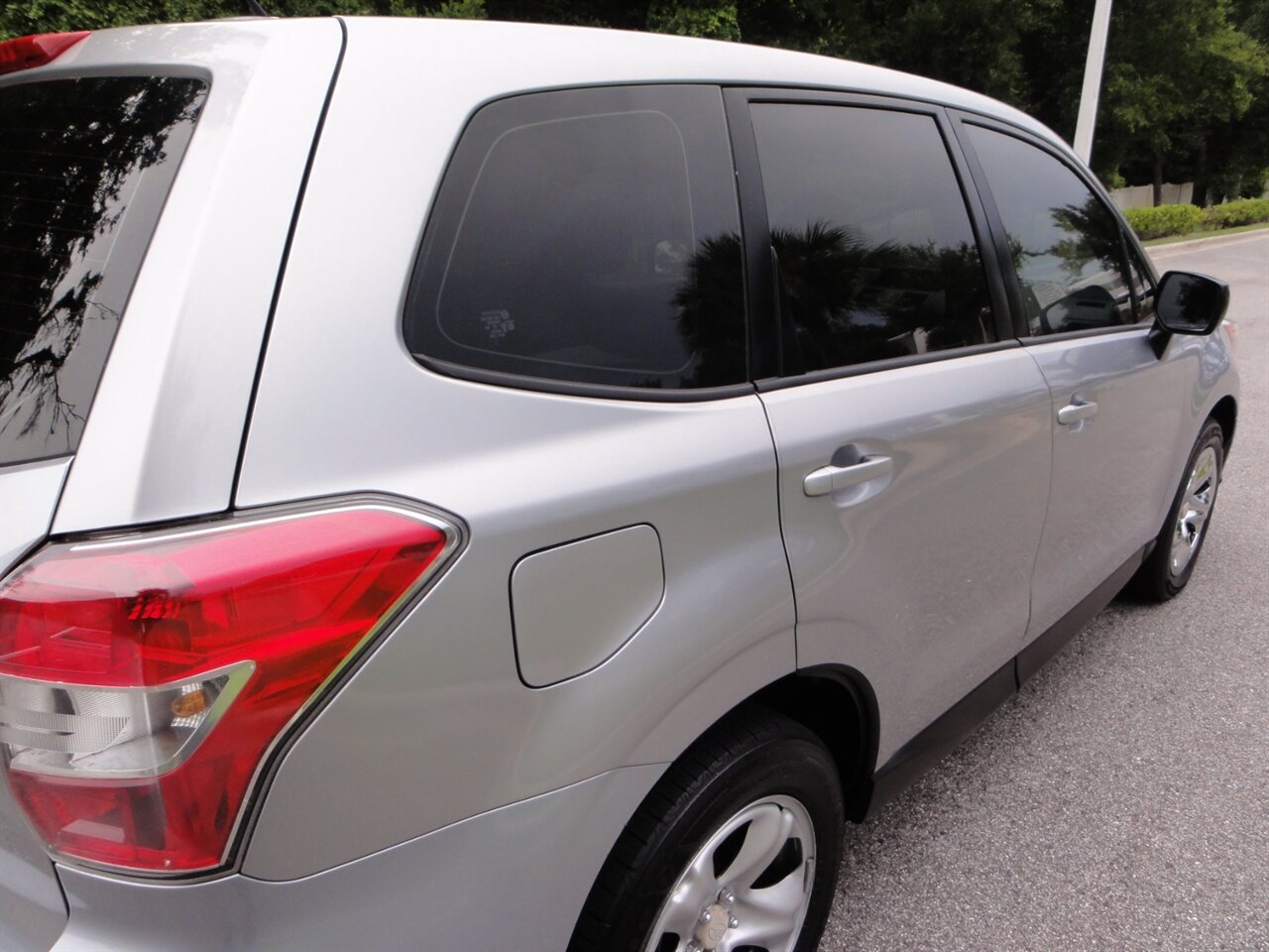 2015 Subaru Forester 2.5i - Photo 14 - Deland, FL 32720
