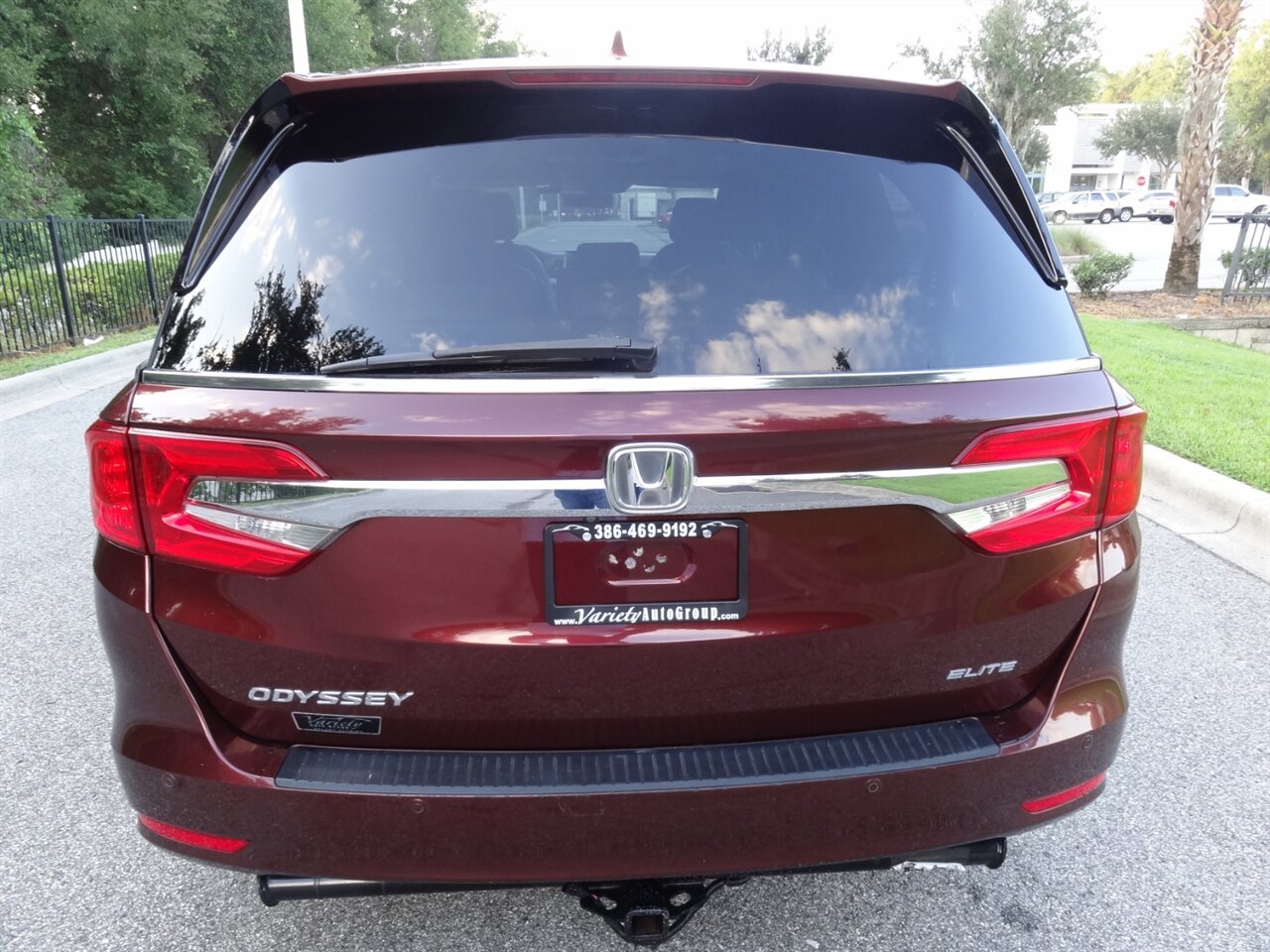2018 Honda Odyssey Elite  Premium - Photo 14 - Deland, FL 32720