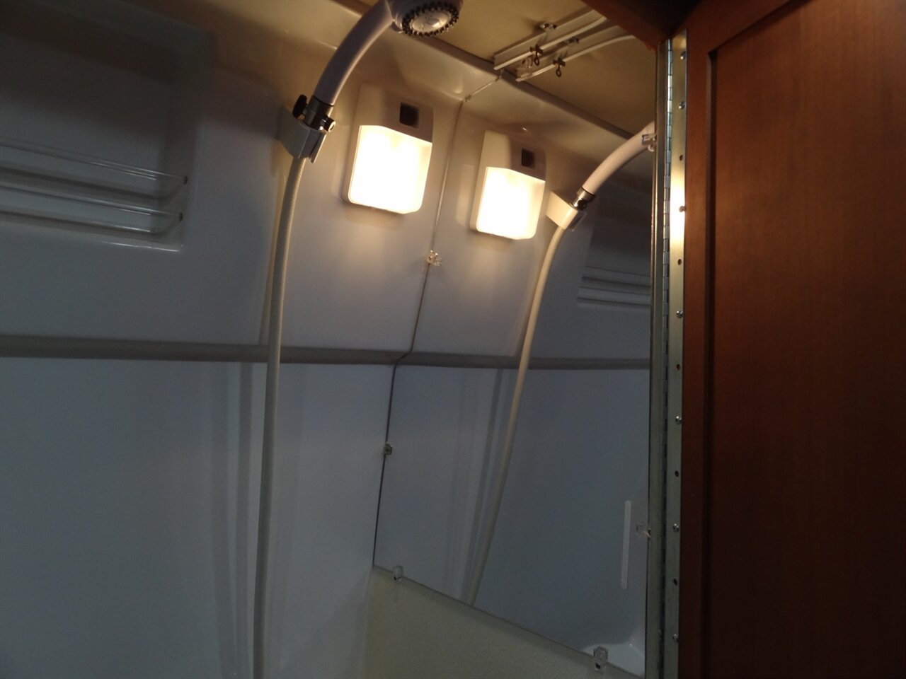 2014 Roadtrek RS ETREK - Photo 68 - Deland, FL 32720