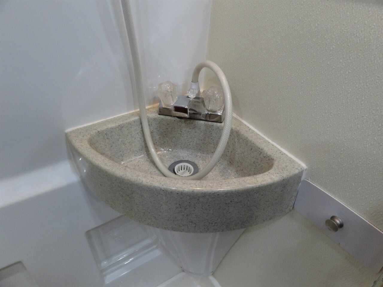 2014 Roadtrek RS ETREK - Photo 67 - Deland, FL 32720