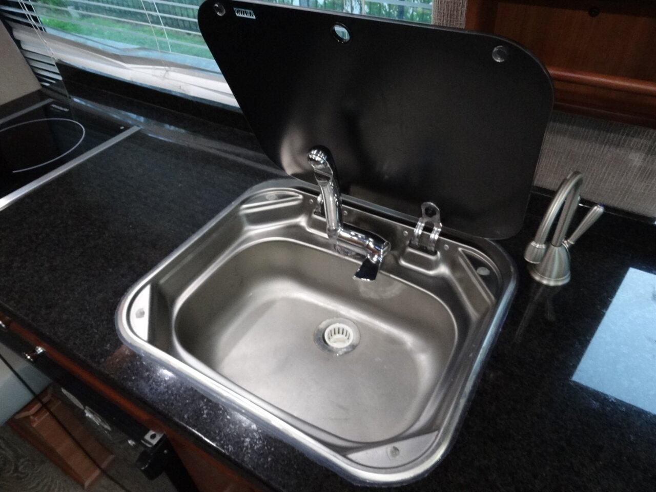 2014 Roadtrek RS ETREK - Photo 60 - Deland, FL 32720