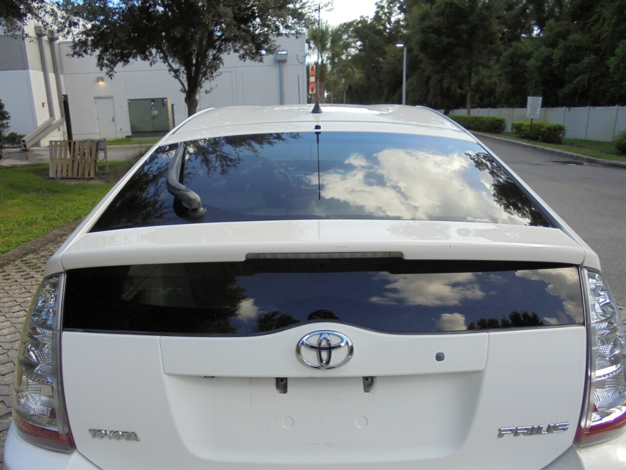 2007 Toyota Prius Hybrid   - Photo 16 - Deland, FL 32720