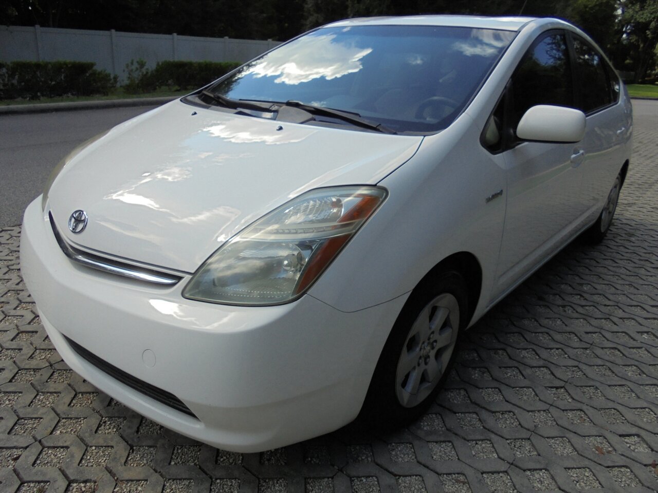 2007 Toyota Prius Hybrid   - Photo 2 - Deland, FL 32720