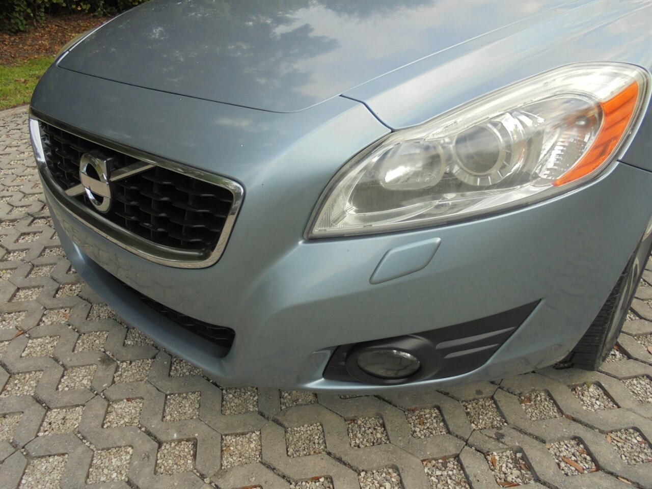 2012 Volvo C70 T5  Premium - Photo 17 - Deland, FL 32720