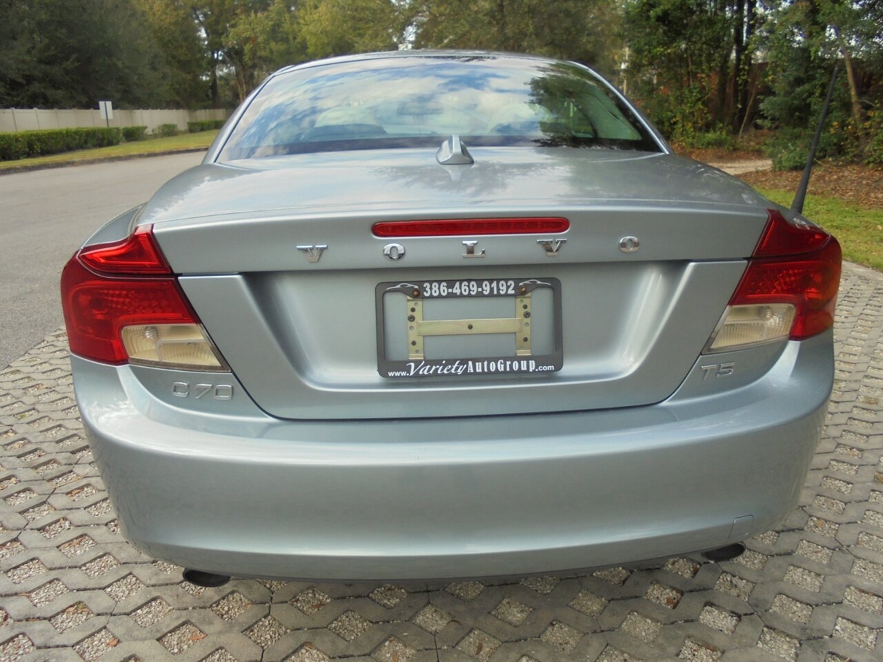 2012 Volvo C70 T5  Premium - Photo 25 - Deland, FL 32720