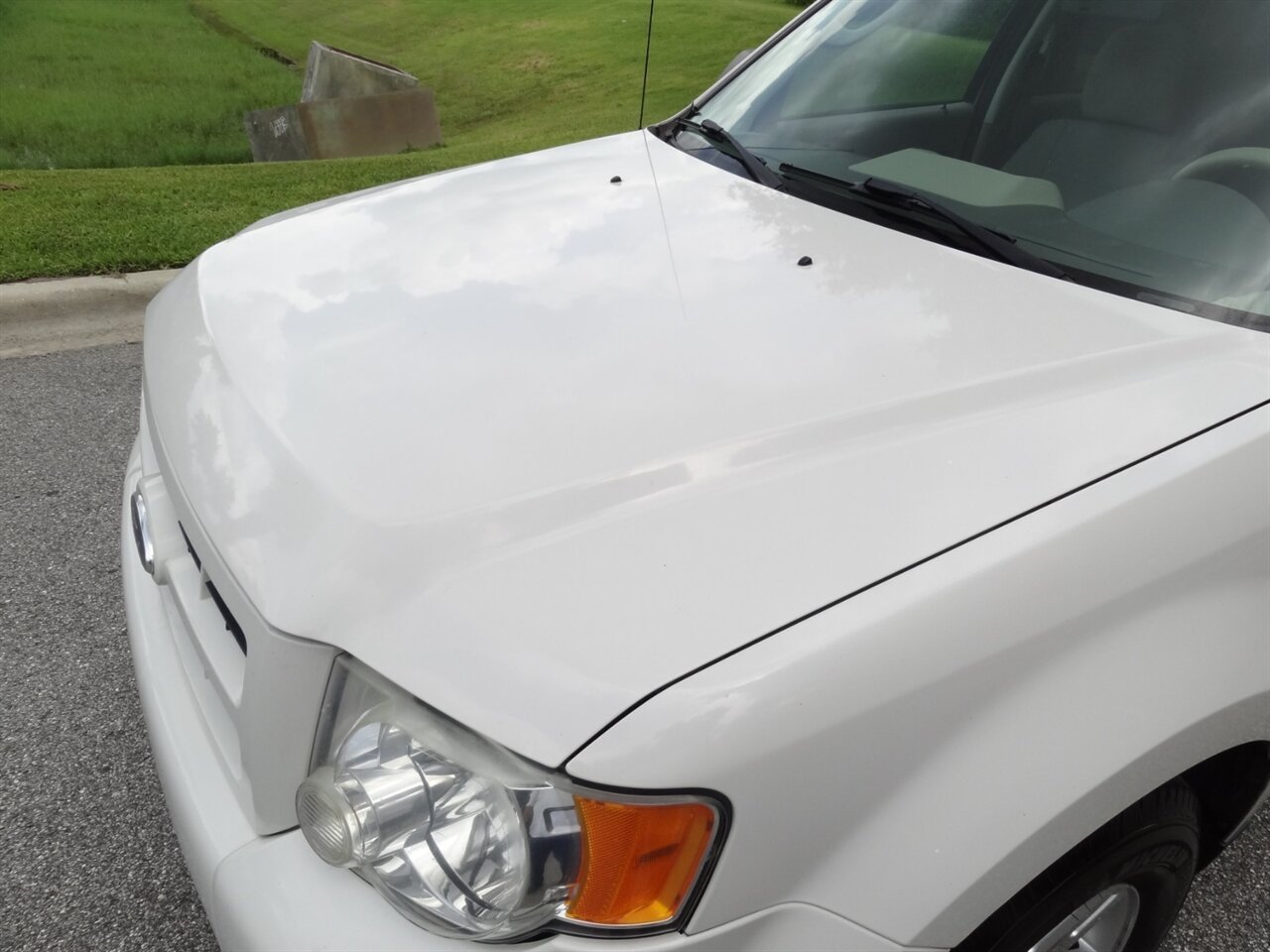 2010 Ford Escape Hybrid Premium - Photo 17 - Deland, FL 32720