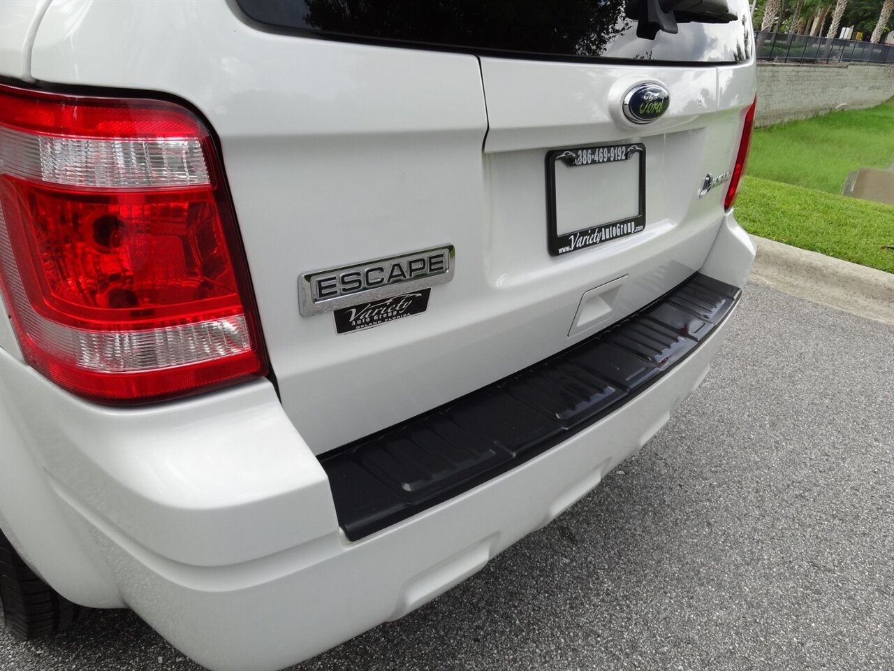 2010 Ford Escape Hybrid Premium - Photo 21 - Deland, FL 32720