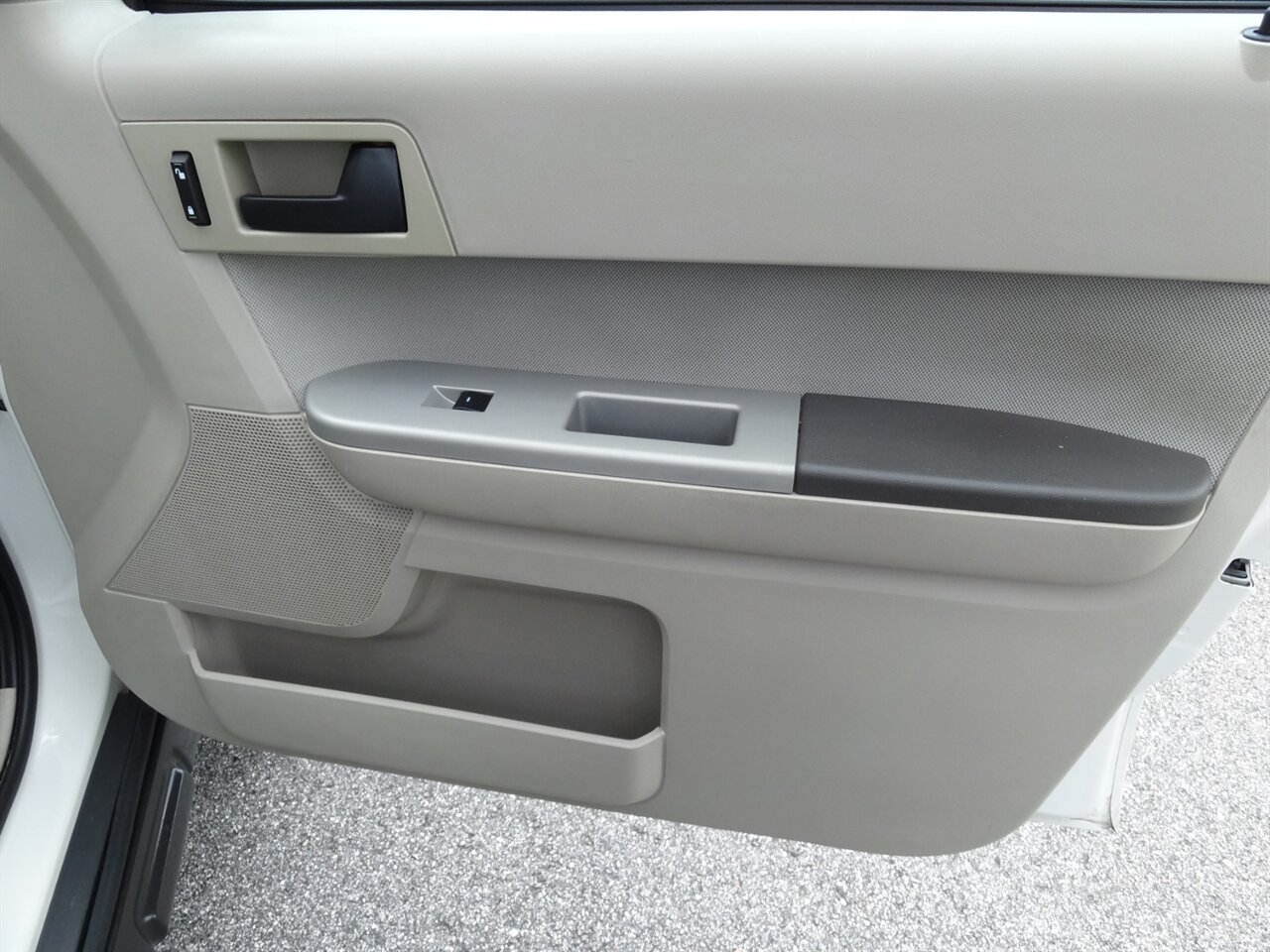 2010 Ford Escape Hybrid Premium - Photo 45 - Deland, FL 32720