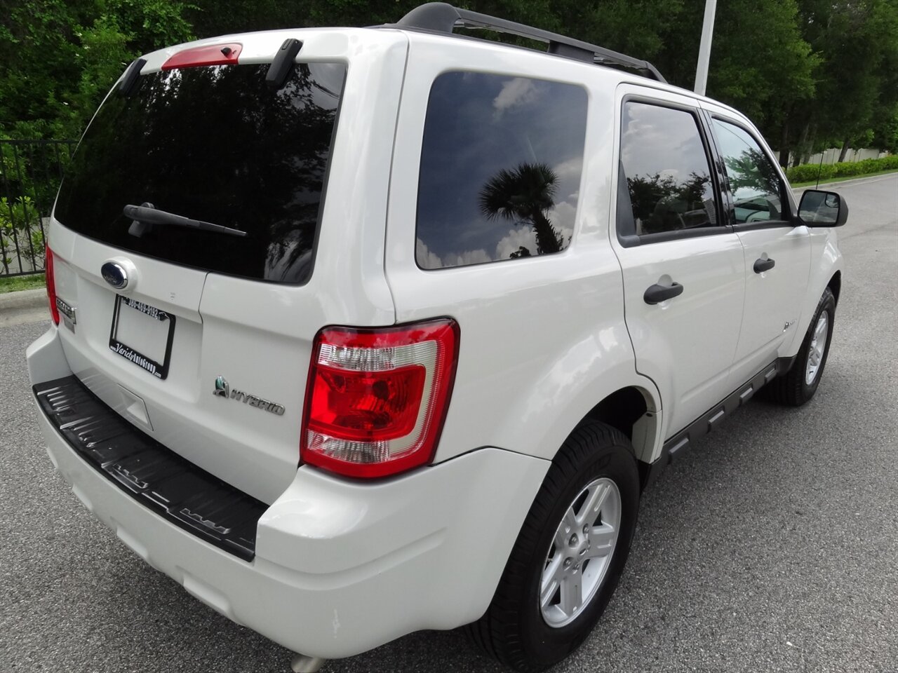 2010 Ford Escape Hybrid Premium - Photo 3 - Deland, FL 32720