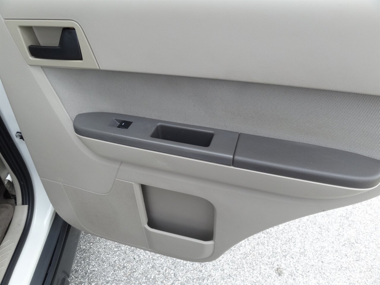 2010 Ford Escape Hybrid Premium - Photo 41 - Deland, FL 32720