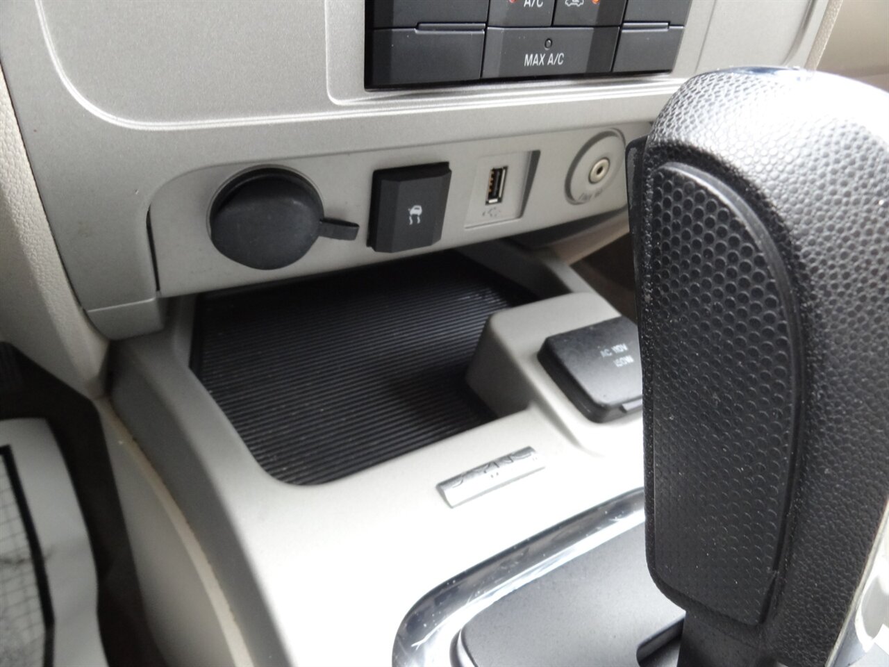 2010 Ford Escape Hybrid Premium - Photo 54 - Deland, FL 32720
