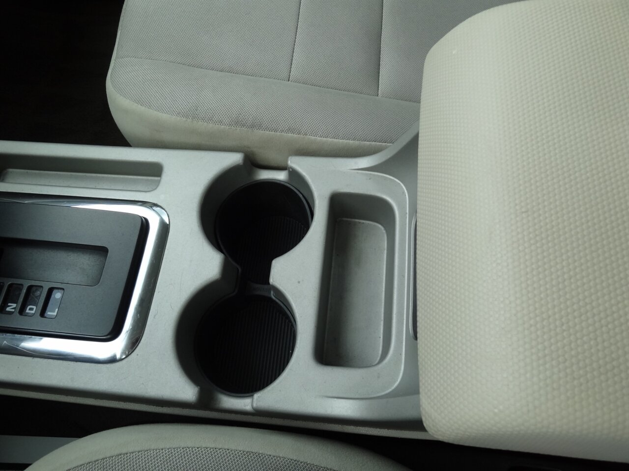 2010 Ford Escape Hybrid Premium - Photo 56 - Deland, FL 32720