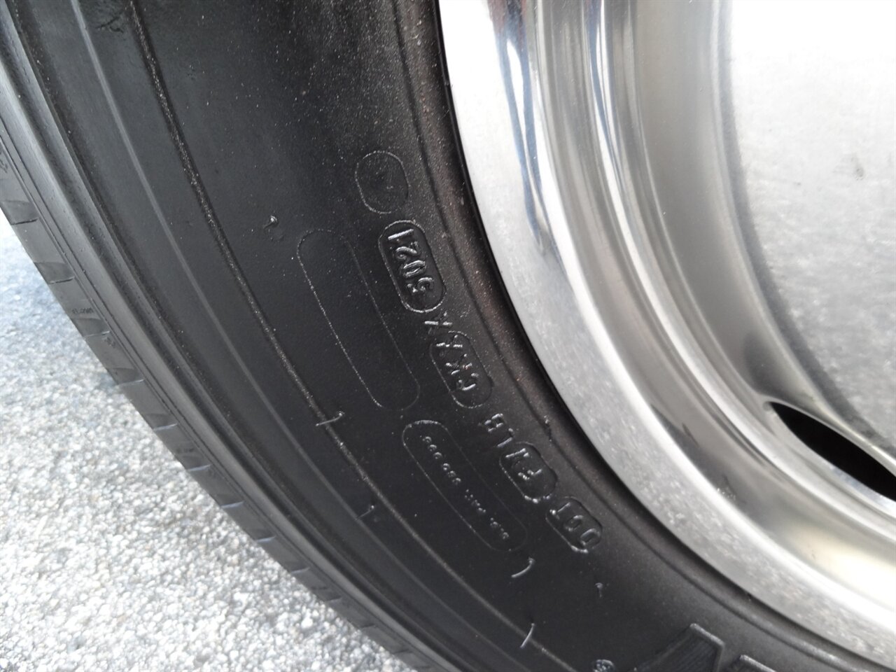 2015 Fleetwood Flair 26D Class A   - Photo 30 - Deland, FL 32720