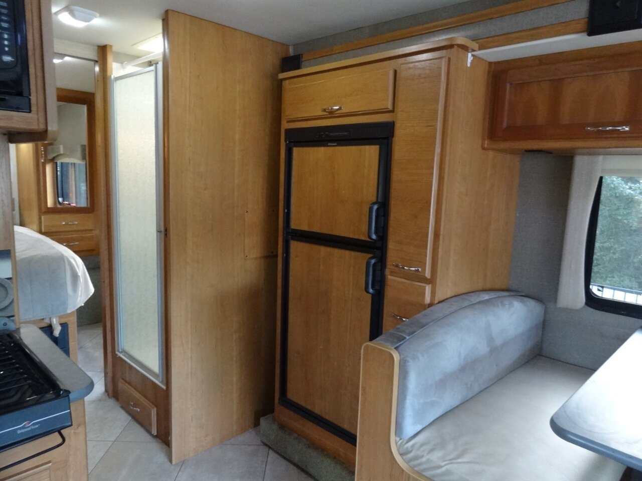 2015 Fleetwood Flair 26D Class A   - Photo 54 - Deland, FL 32720