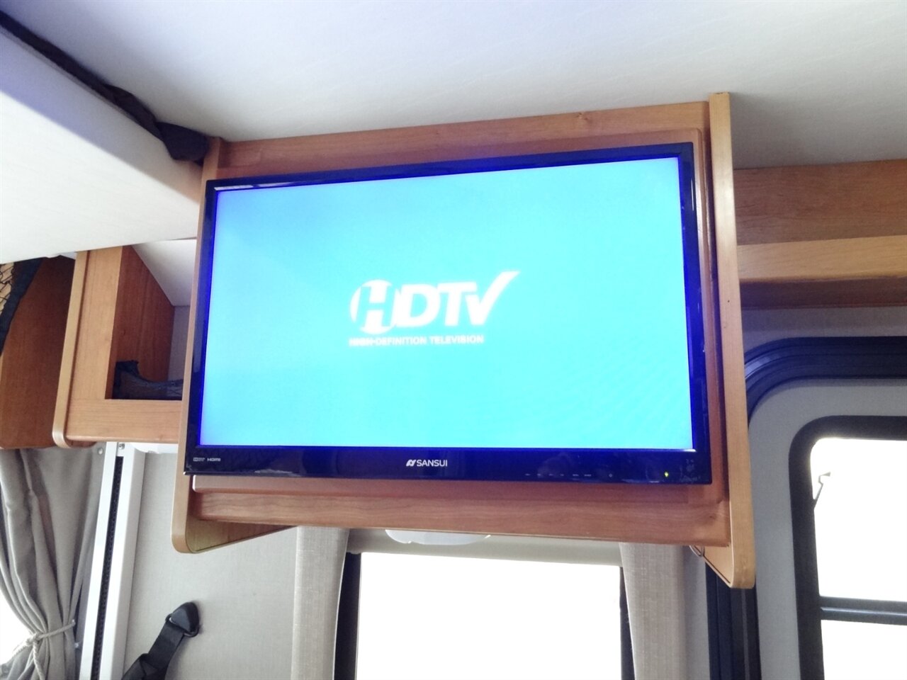 2015 Fleetwood Flair 26D Class A   - Photo 71 - Deland, FL 32720