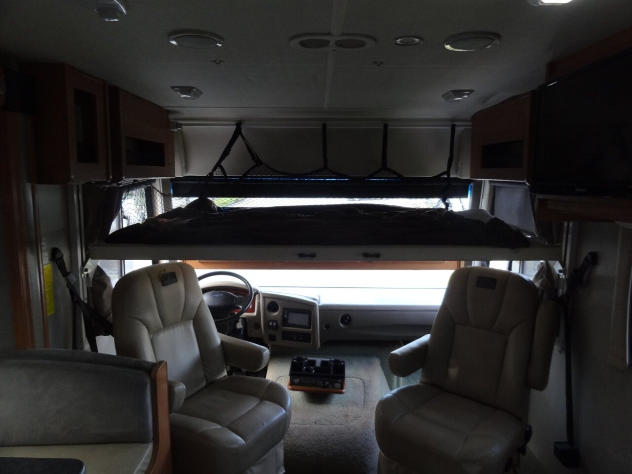 2015 Fleetwood Flair 26D Class A   - Photo 66 - Deland, FL 32720