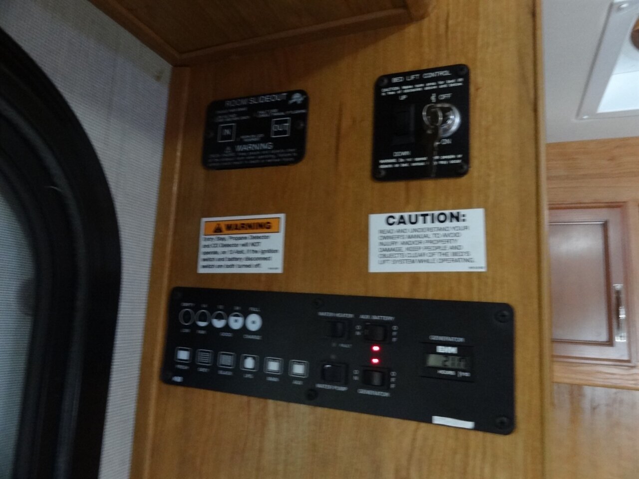 2015 Fleetwood Flair 26D Class A   - Photo 69 - Deland, FL 32720