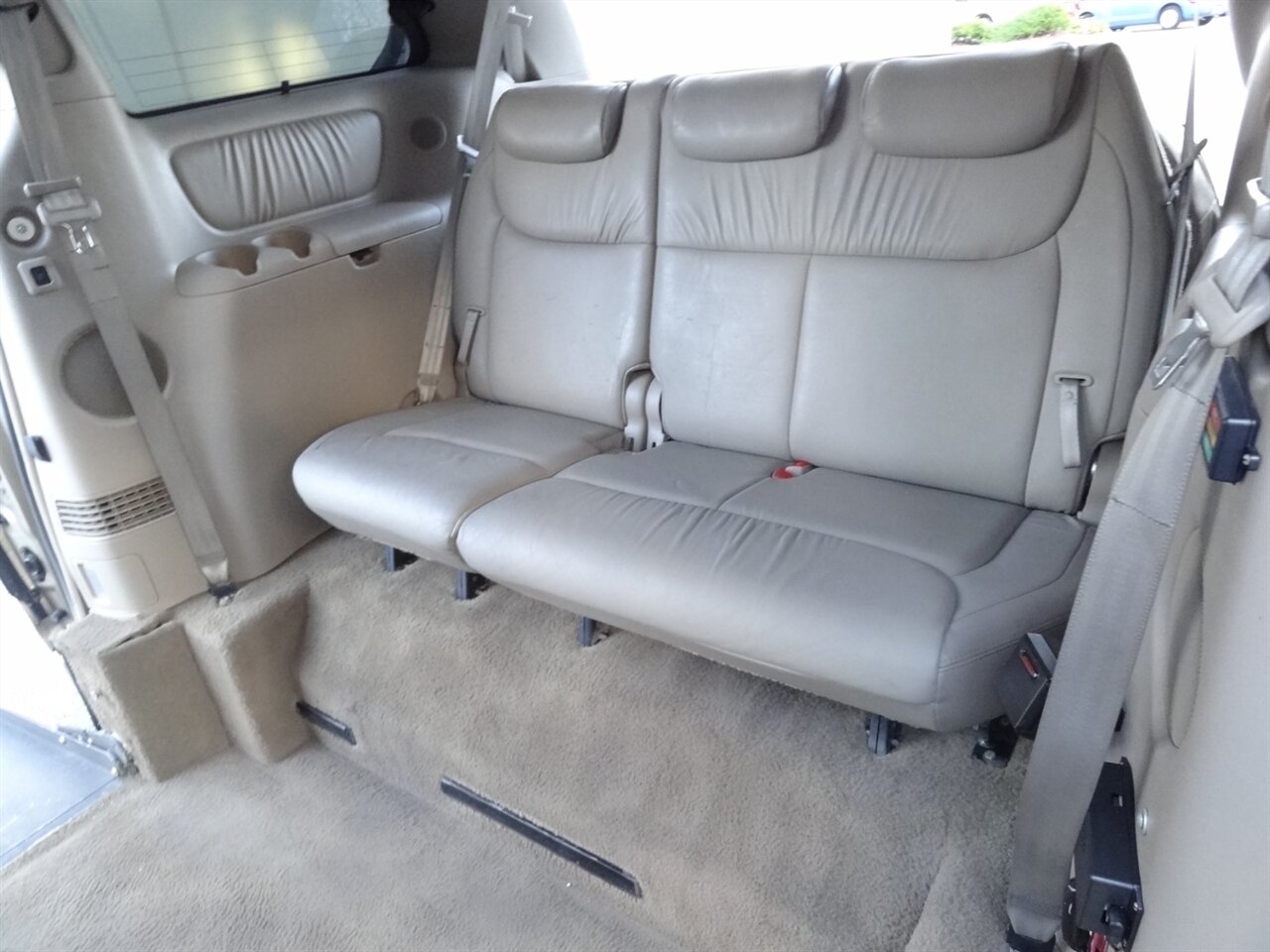 2004 Toyota Sienna XLE 7 Passenger - Photo 43 - Deland, FL 32720