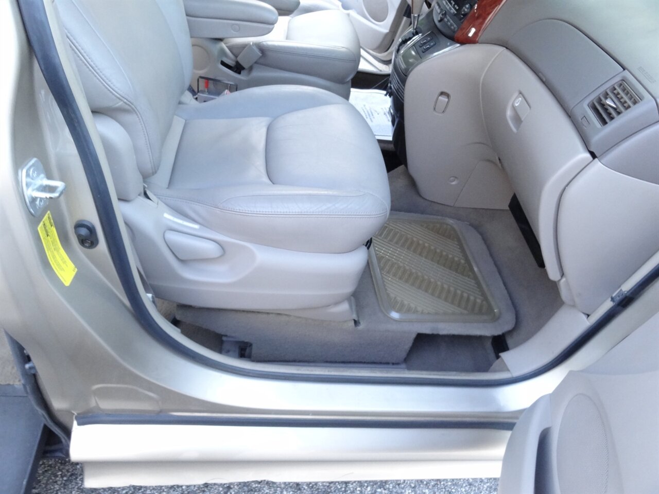2004 Toyota Sienna XLE 7 Passenger - Photo 50 - Deland, FL 32720