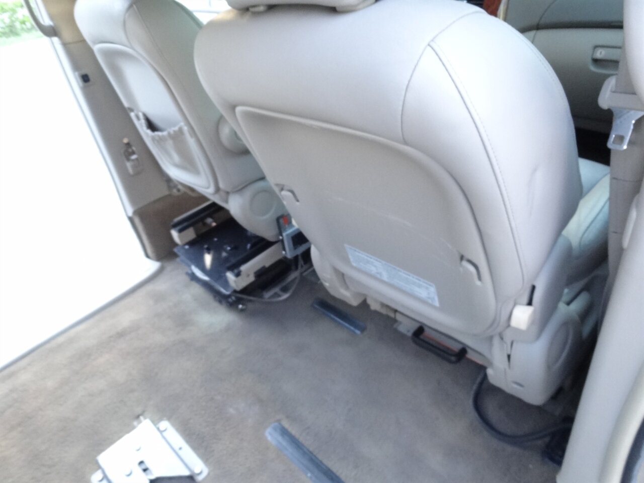 2004 Toyota Sienna XLE 7 Passenger - Photo 49 - Deland, FL 32720
