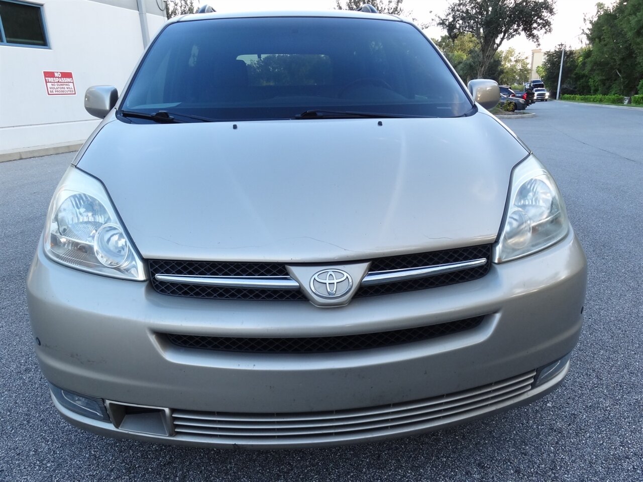 2004 Toyota Sienna XLE 7 Passenger - Photo 5 - Deland, FL 32720
