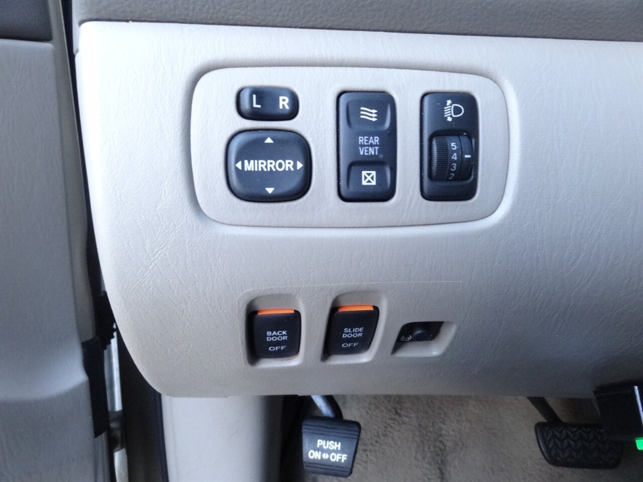 2004 Toyota Sienna XLE 7 Passenger - Photo 62 - Deland, FL 32720