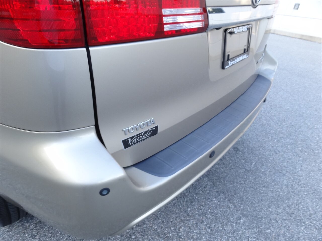 2004 Toyota Sienna XLE 7 Passenger - Photo 28 - Deland, FL 32720