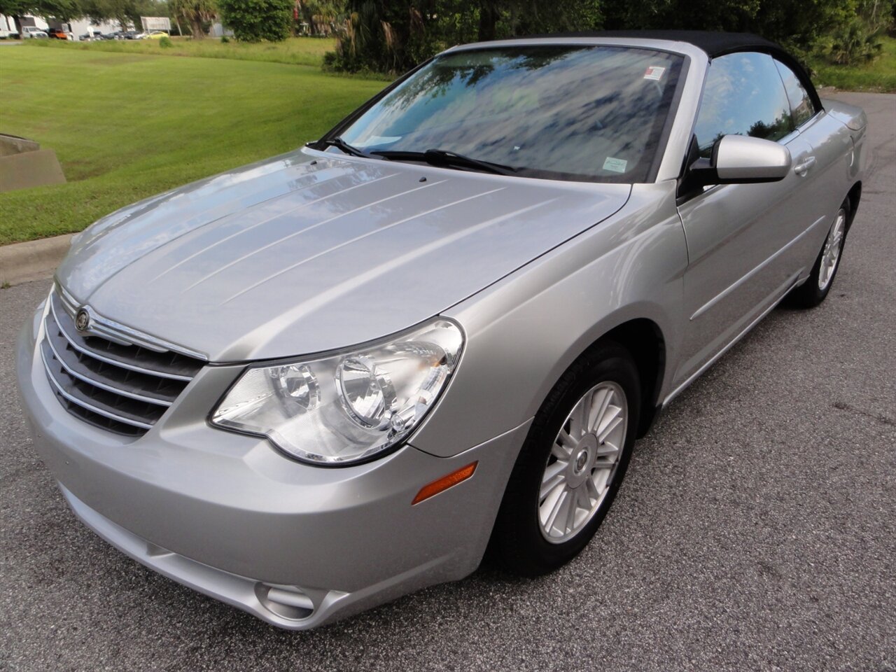 2008 Chrysler Sebring Touring  Convertible - Photo 6 - Deland, FL 32720