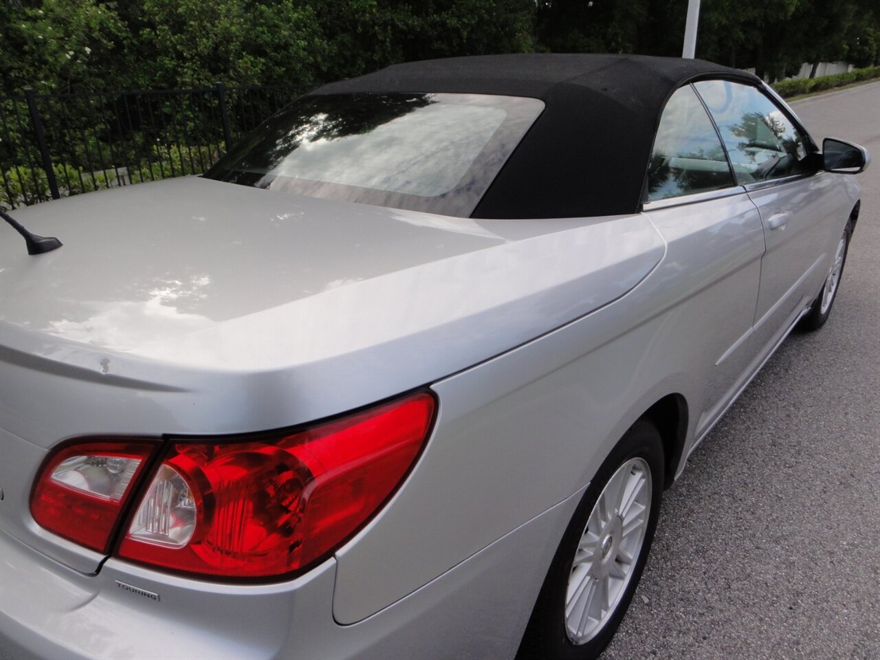2008 Chrysler Sebring Touring  Convertible - Photo 17 - Deland, FL 32720
