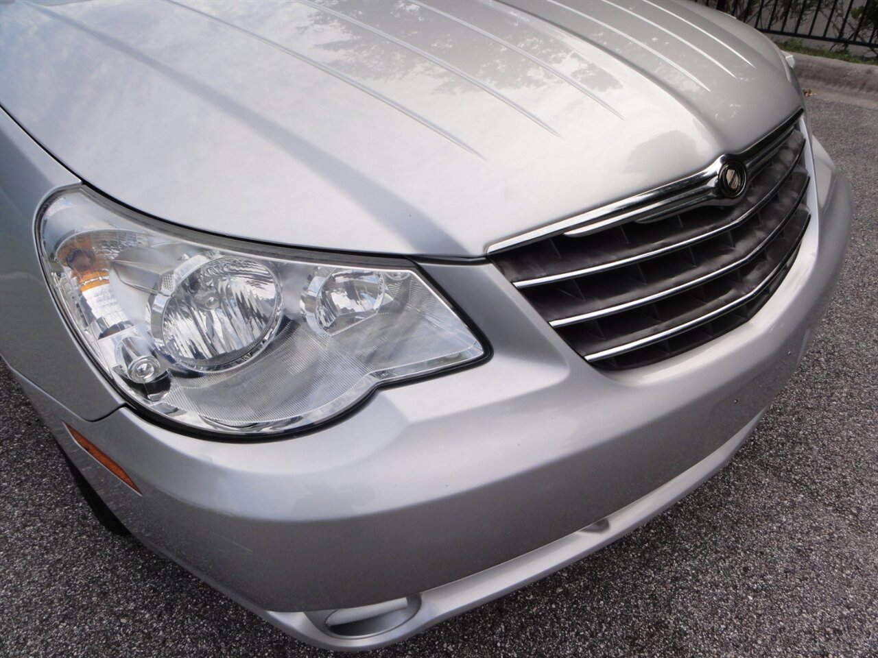 2008 Chrysler Sebring Touring  Convertible - Photo 10 - Deland, FL 32720