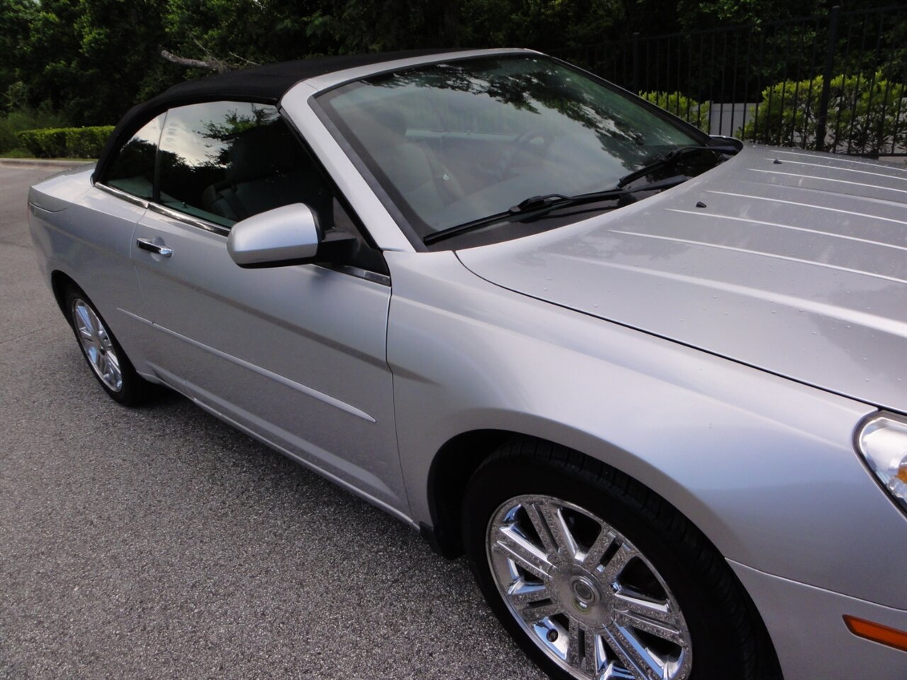 2008 Chrysler Sebring Limited - Photo 15 - Deland, FL 32720