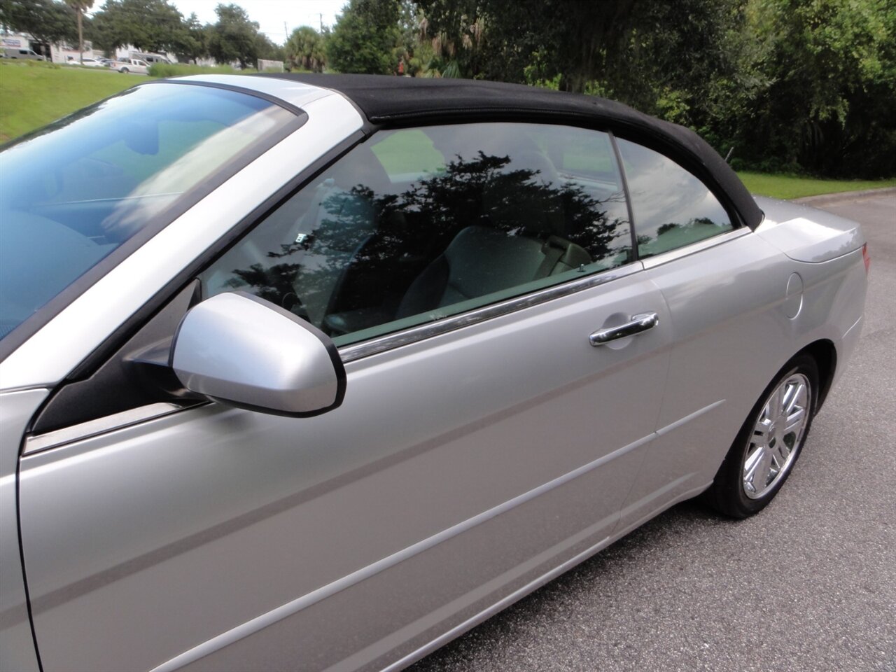 2008 Chrysler Sebring Limited - Photo 18 - Deland, FL 32720