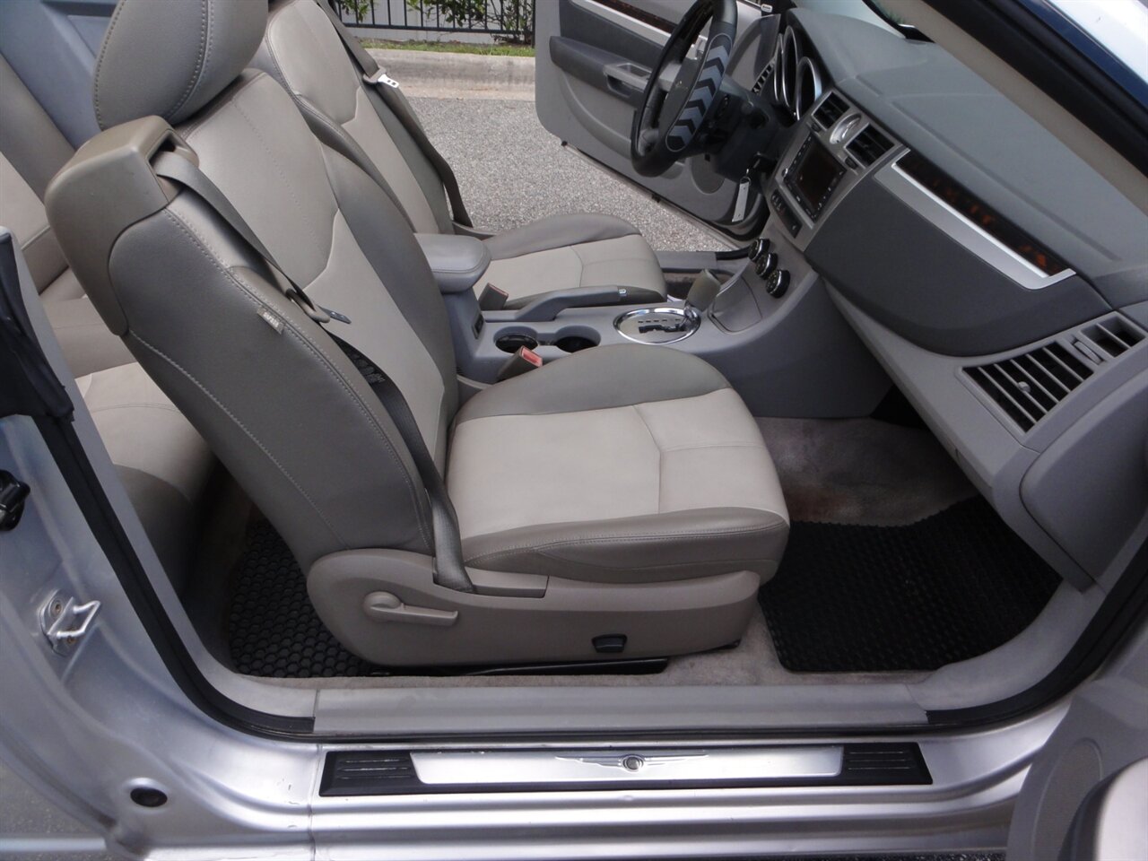 2008 Chrysler Sebring Limited - Photo 42 - Deland, FL 32720