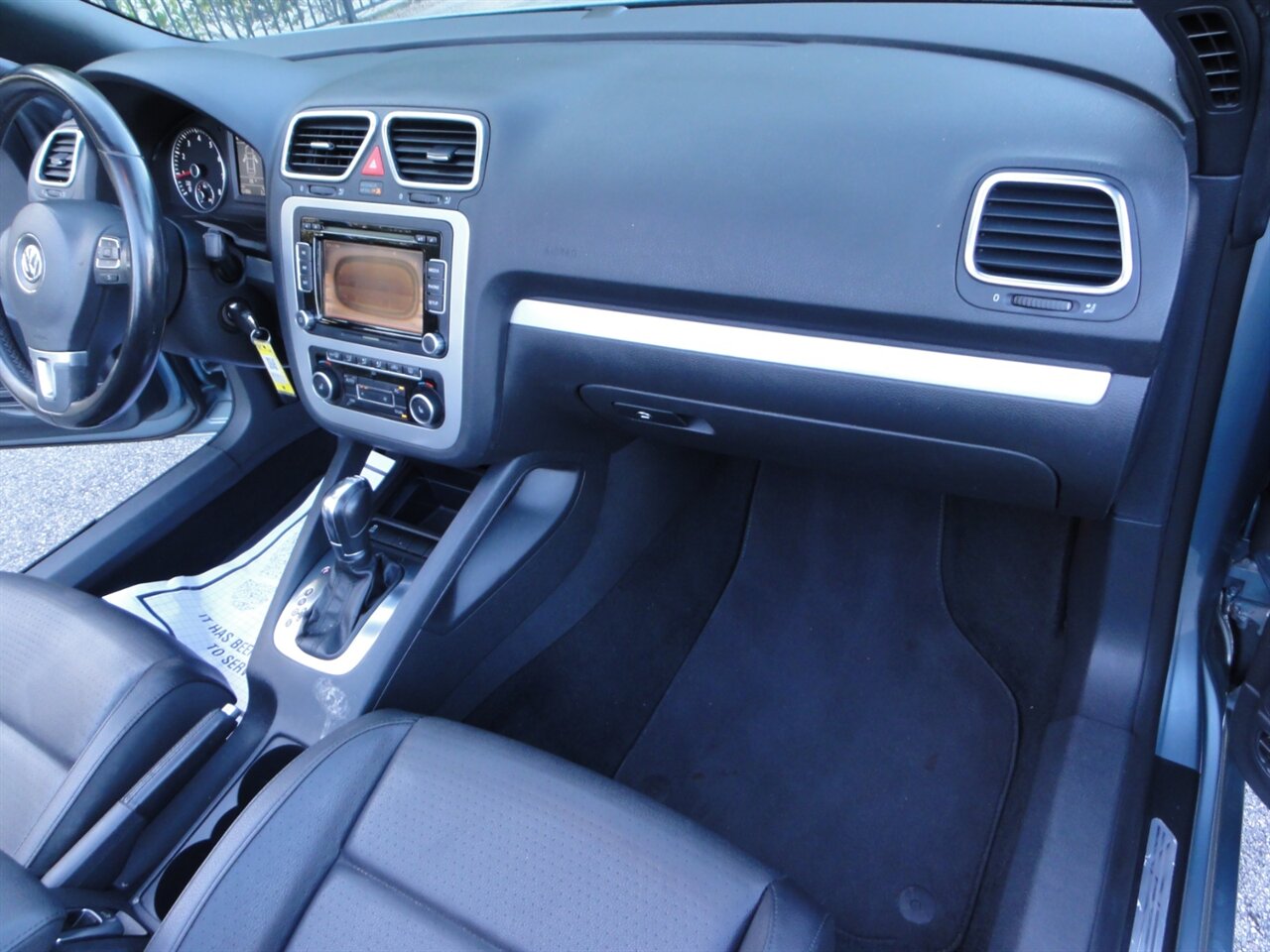 2012 Volkswagen Eos Komfort SULEV  Premium hard top convertible - Photo 46 - Deland, FL 32720