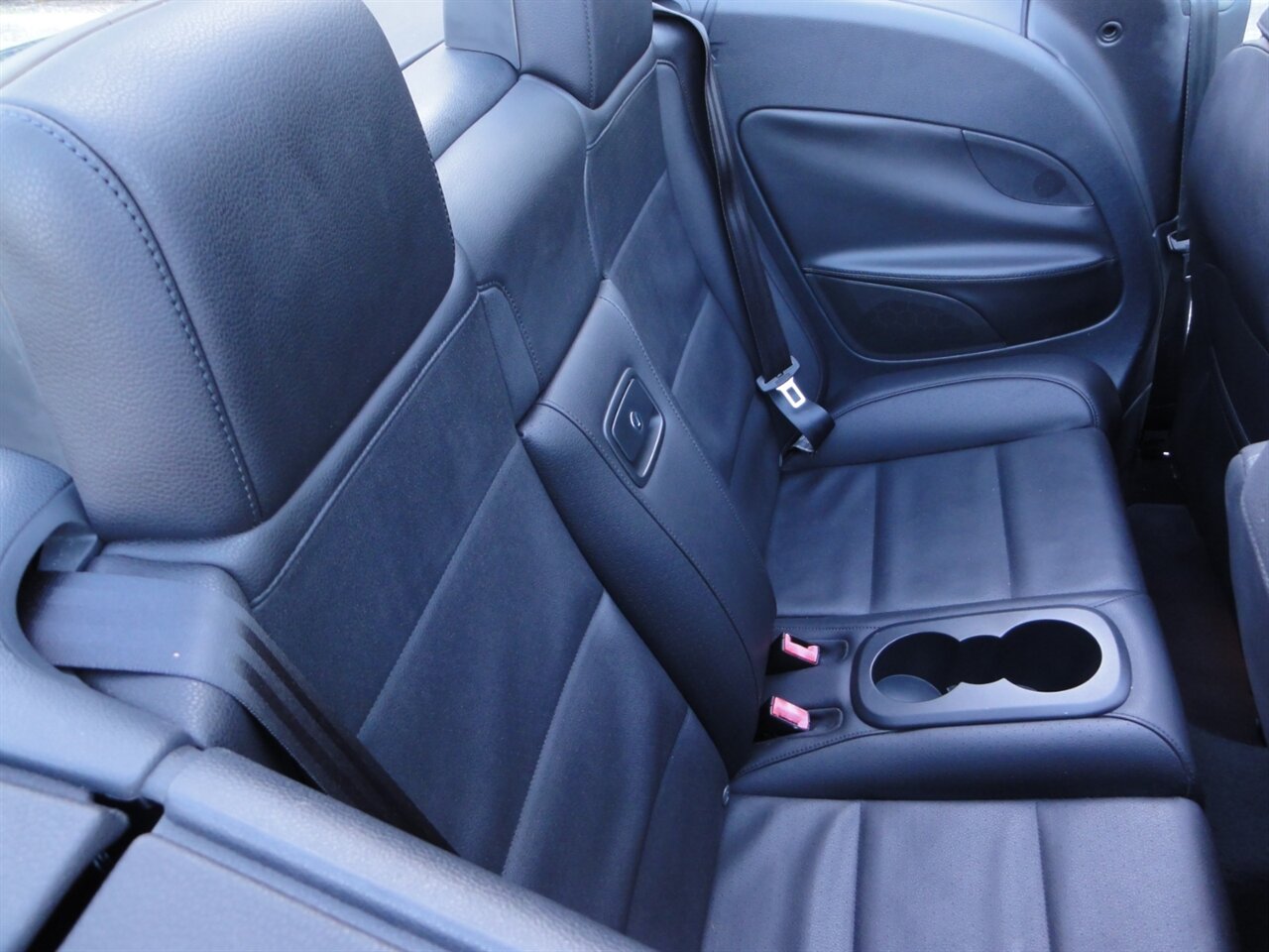 2012 Volkswagen Eos Komfort SULEV  Premium hard top convertible - Photo 43 - Deland, FL 32720