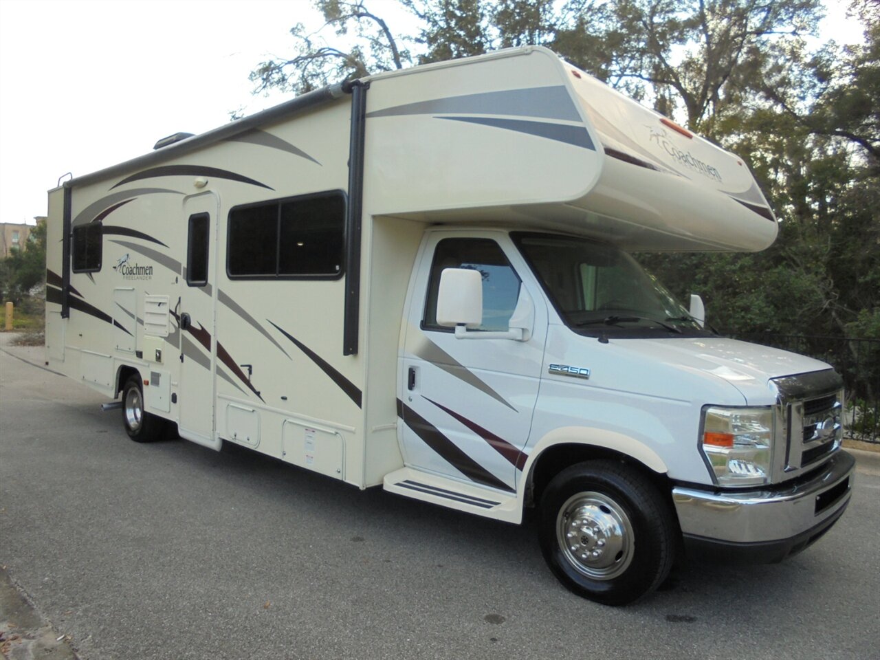 2016 Coachmen Freelander 29KS   - Photo 1 - Deland, FL 32720