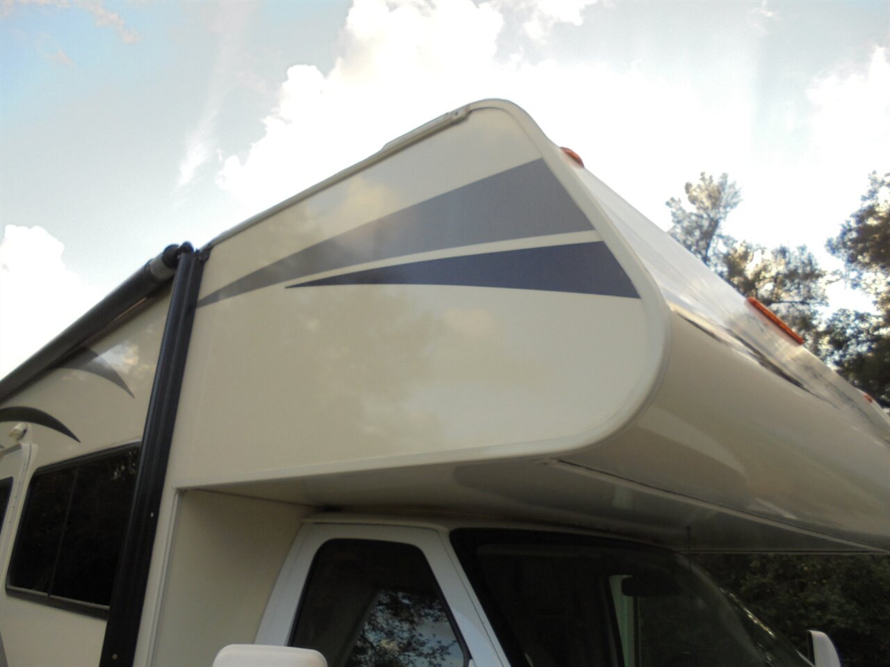 2016 Coachmen Freelander 29KS   - Photo 13 - Deland, FL 32720