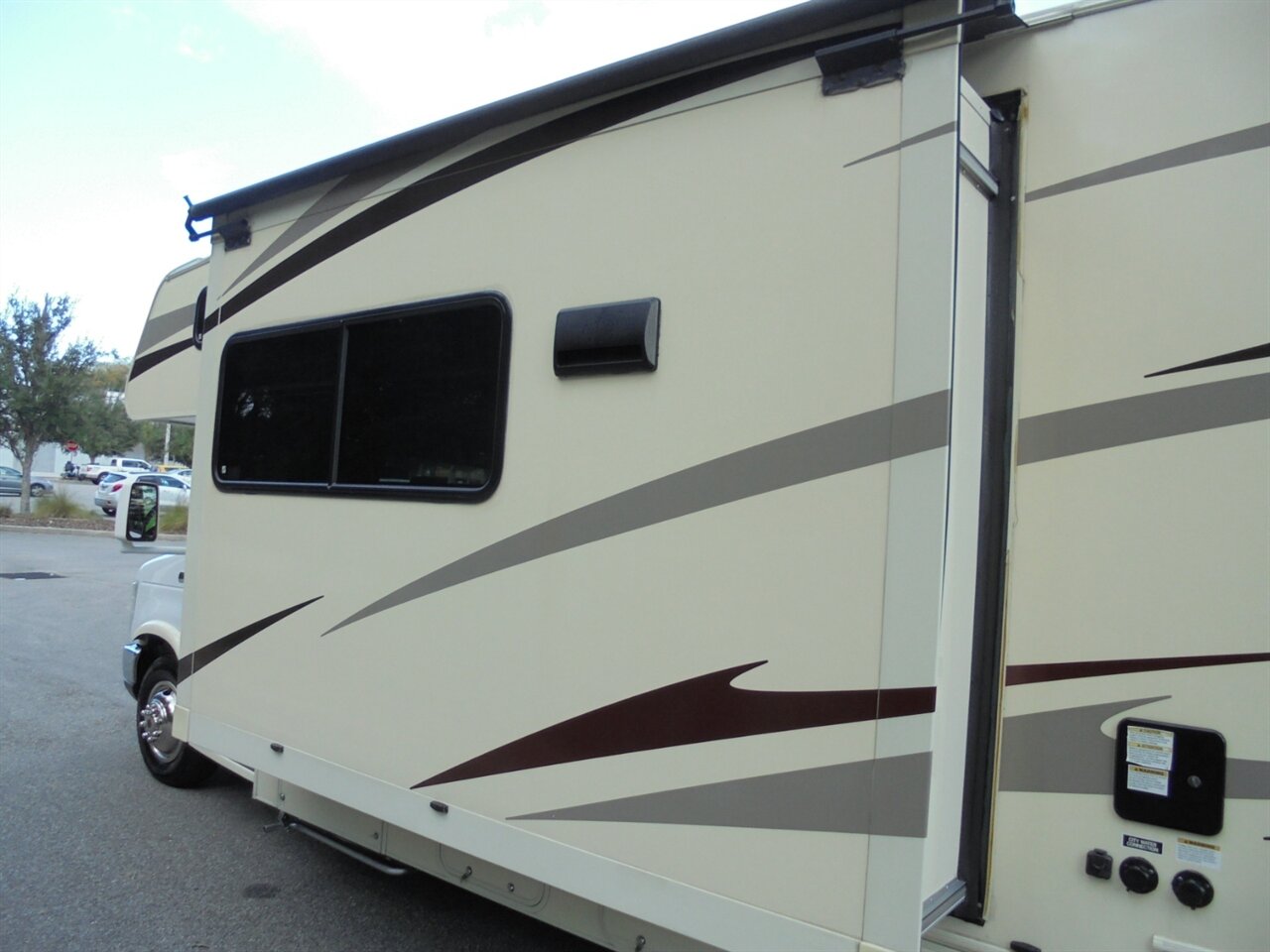 2016 Coachmen Freelander 29KS   - Photo 22 - Deland, FL 32720