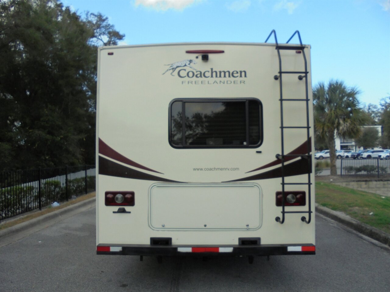 2016 Coachmen Freelander 29KS   - Photo 12 - Deland, FL 32720