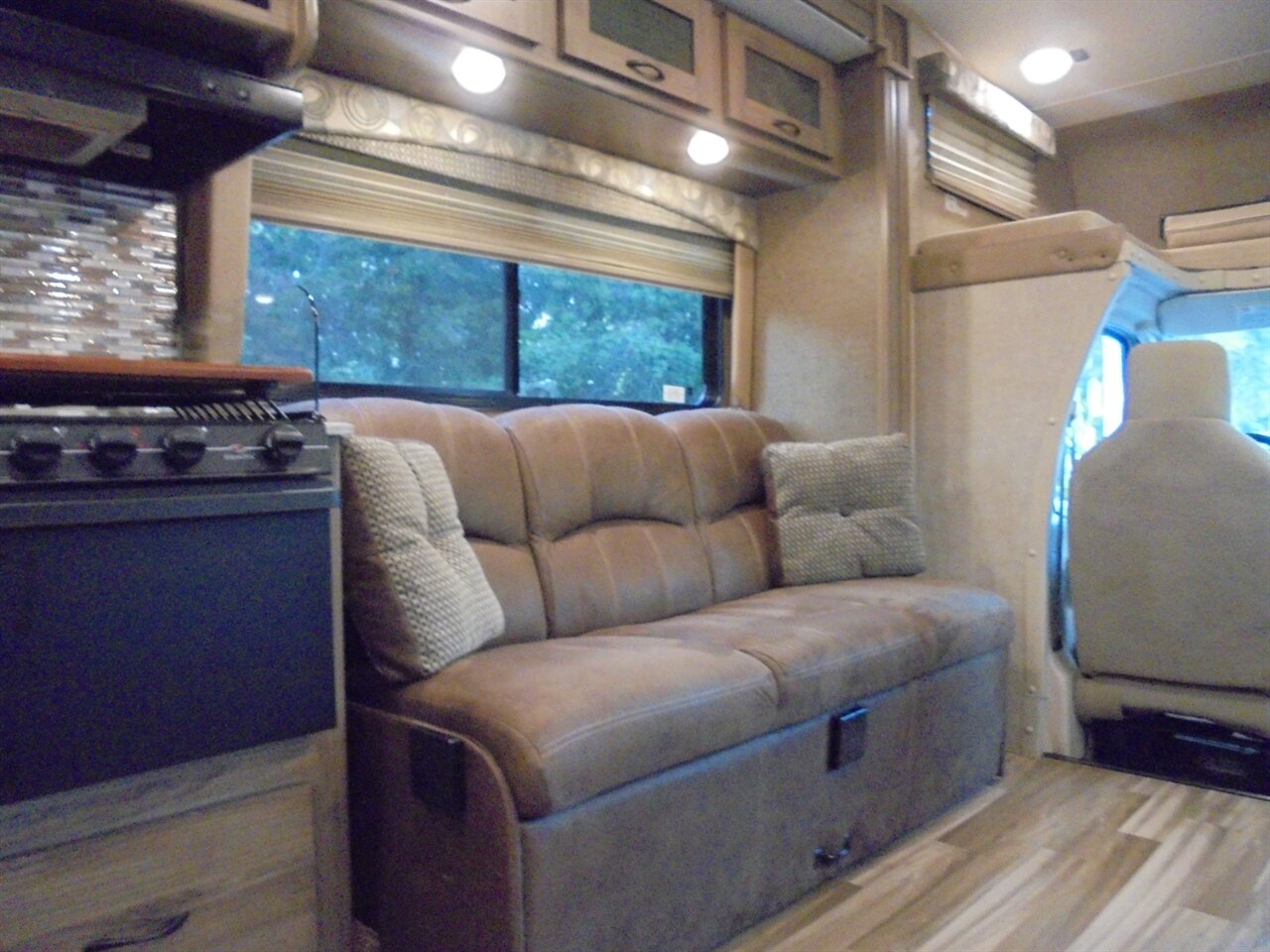 2016 Coachmen Freelander 29KS   - Photo 79 - Deland, FL 32720