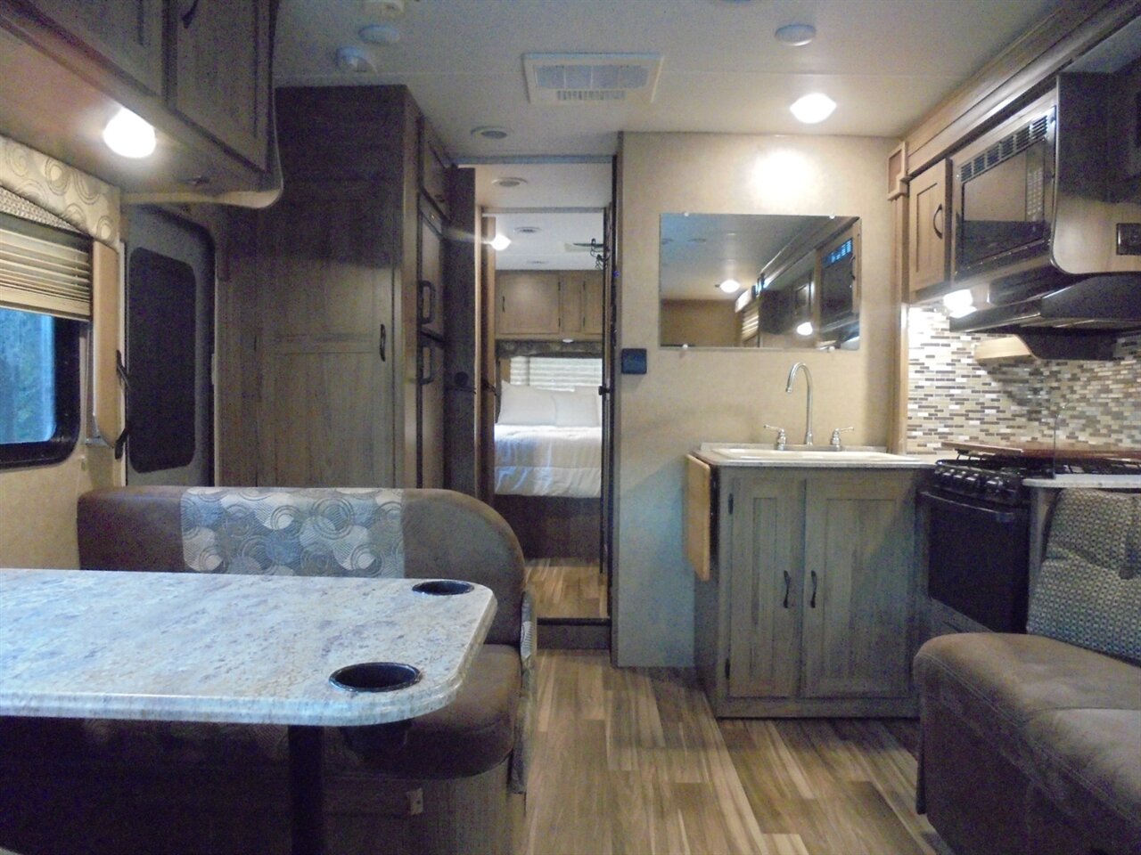 2016 Coachmen Freelander 29KS   - Photo 57 - Deland, FL 32720