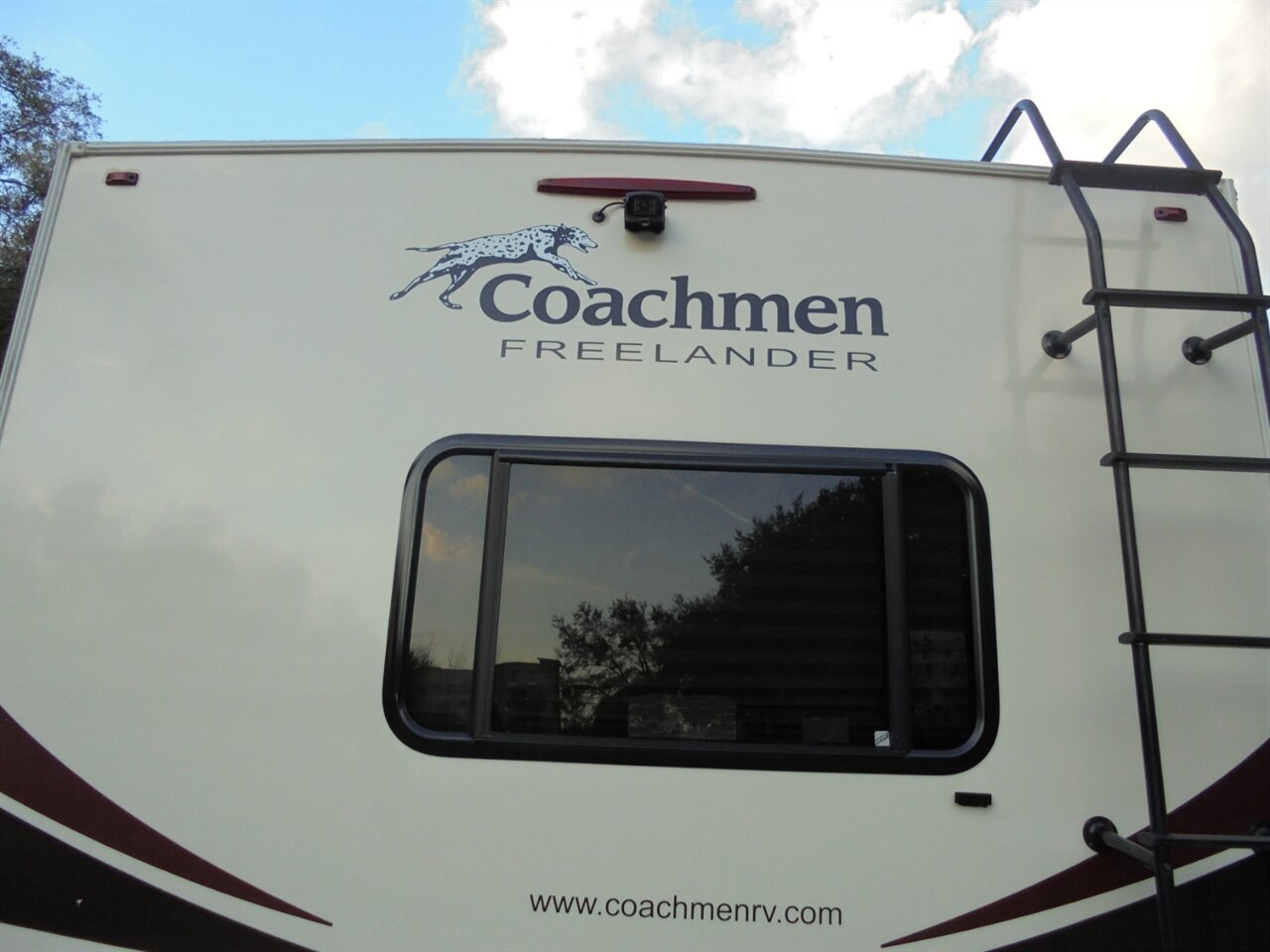 2016 Coachmen Freelander 29KS   - Photo 36 - Deland, FL 32720