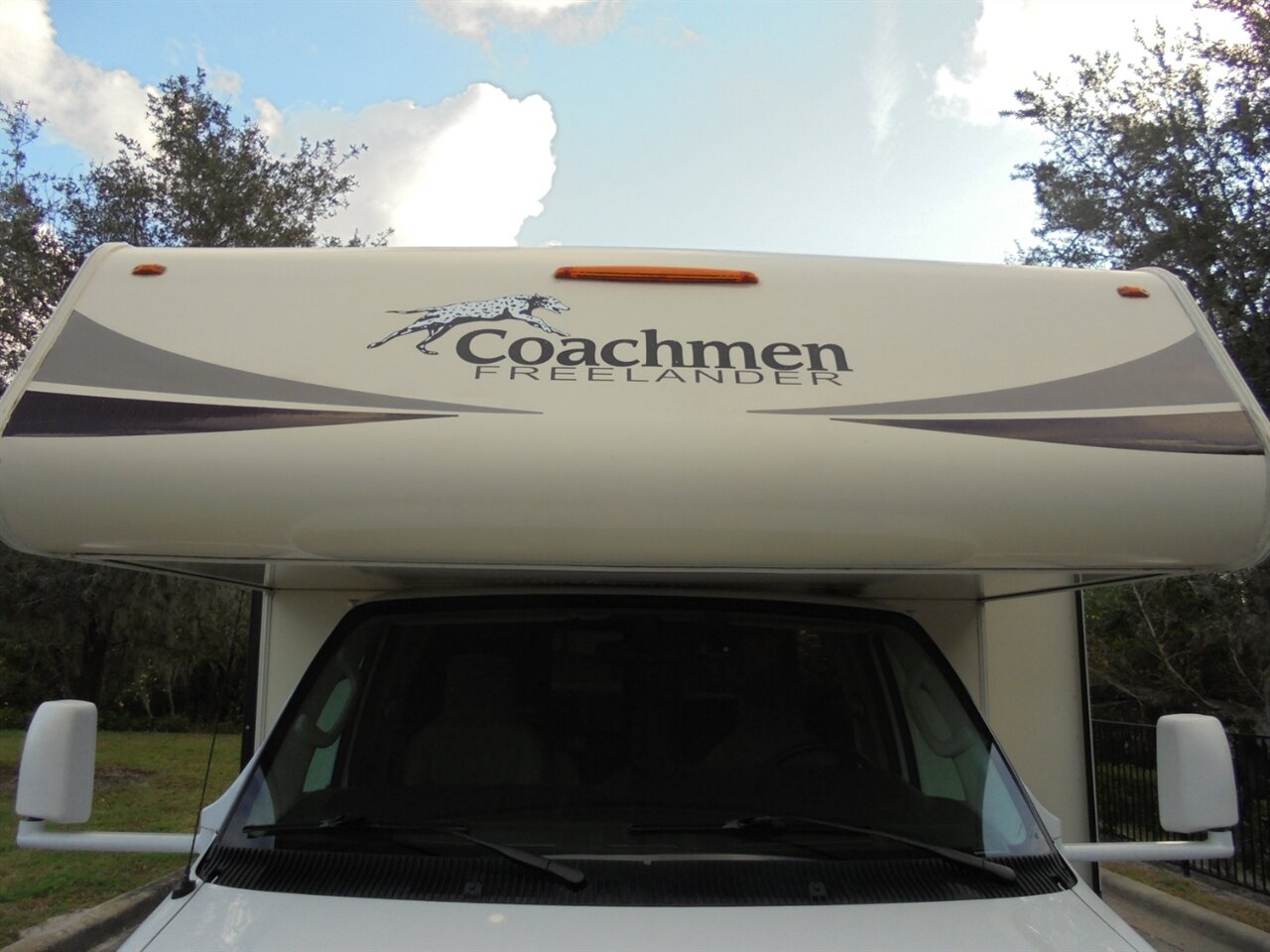 2016 Coachmen Freelander 29KS   - Photo 14 - Deland, FL 32720