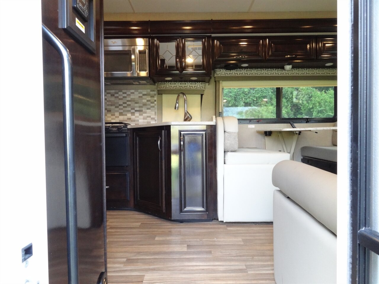 2017 Thor Quantum LF31   - Photo 43 - Deland, FL 32720