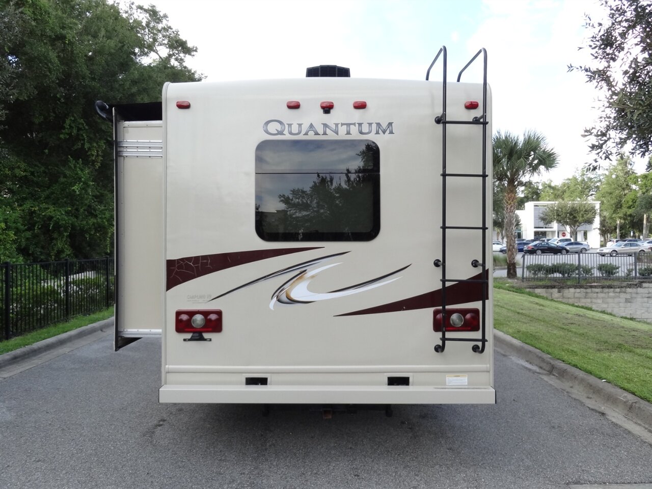 2017 Thor Quantum LF31   - Photo 12 - Deland, FL 32720