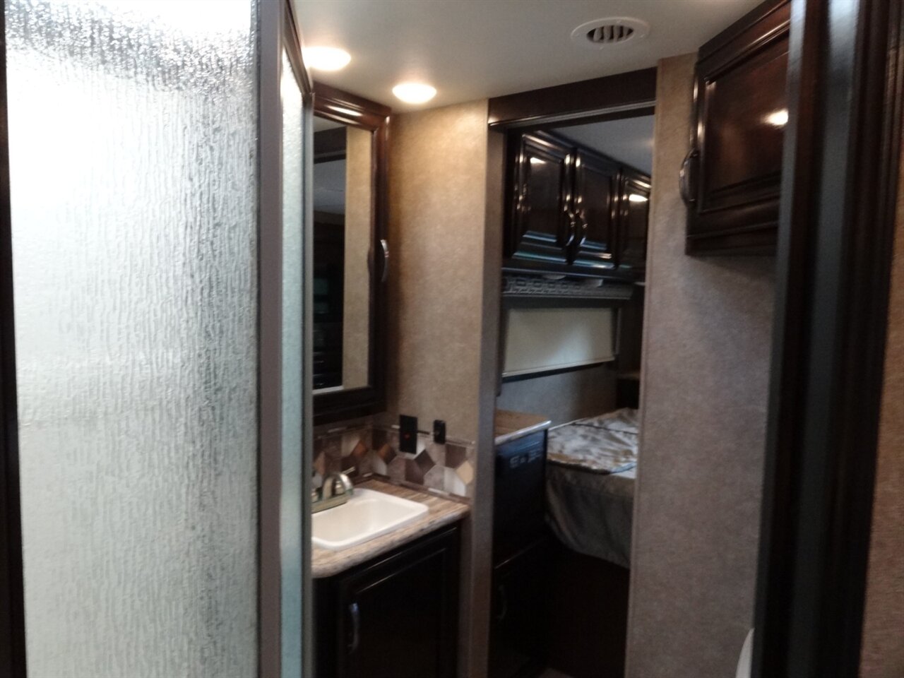 2017 Thor Quantum LF31   - Photo 66 - Deland, FL 32720